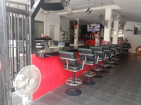 4 X bar more seats