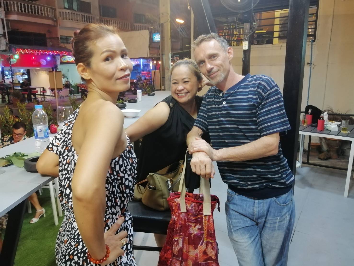 Le Saint-Tropez jomtien pattaya the bosses