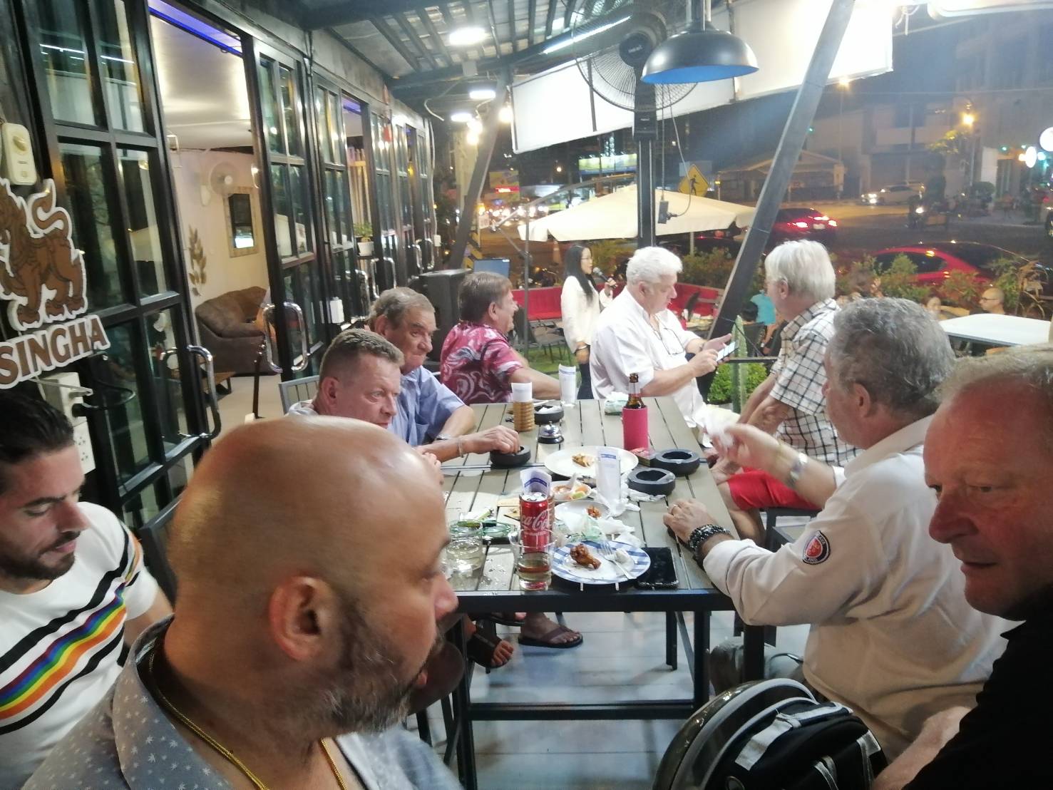 Le Saint-Tropez jomtien pattaya cozzy ambiance