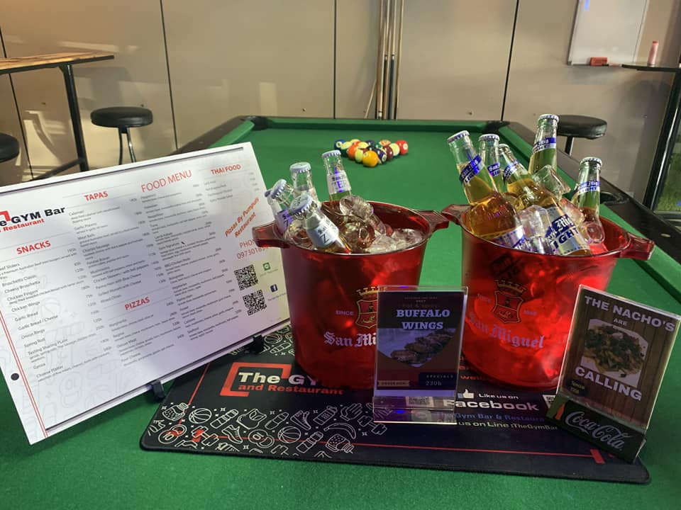 the gym bar & restaurant, soi countryclub pattaya, drinks and menu card