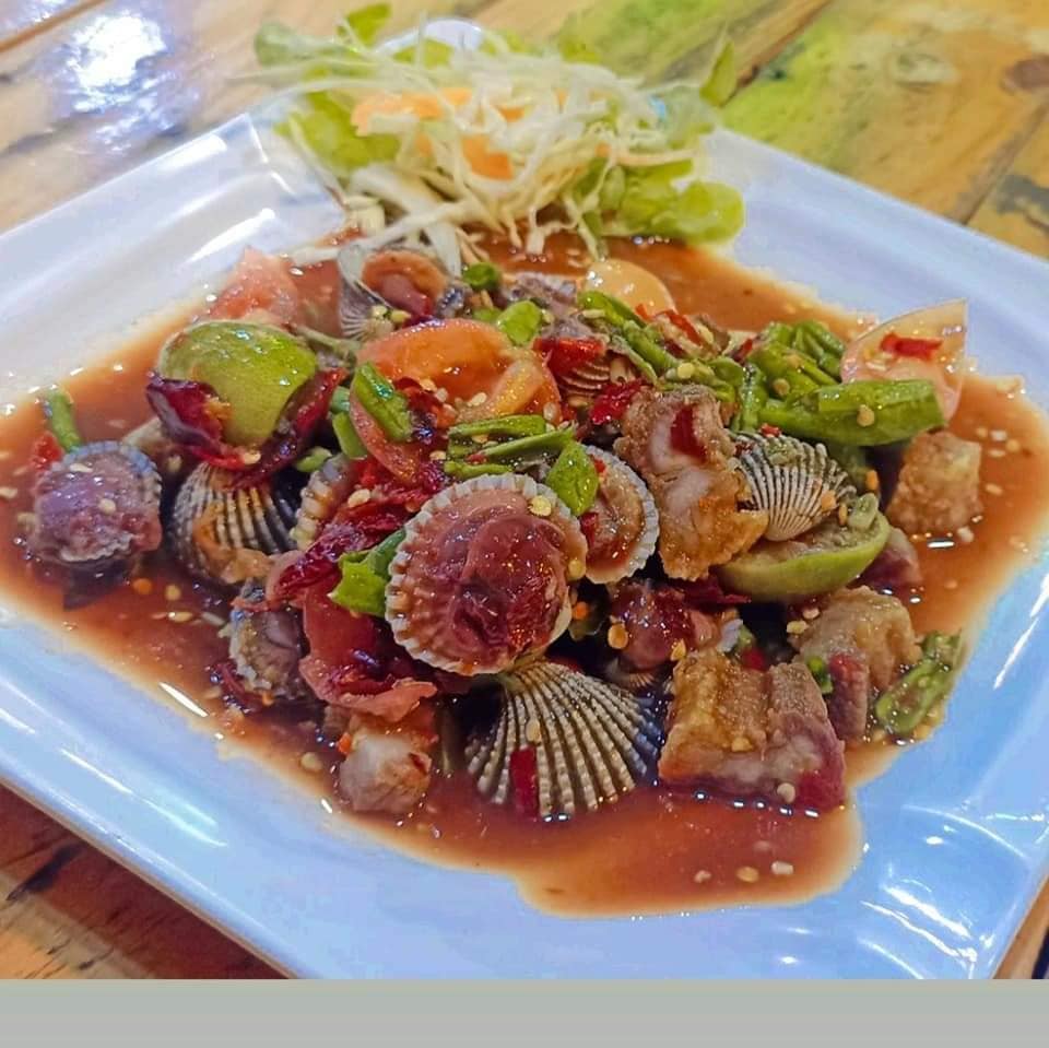 chill out 84, Thai and EU restaurant and bar in a thai environment, shells Thai style