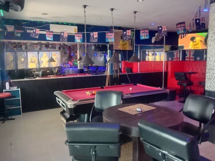 True Blue Aussi bar, Pattaya darkside,  bar view with pool billiart