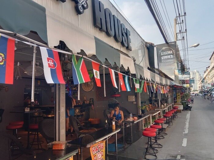 Nine Star Bar and Restaurant Jomtien, soi grand, near the beach, street view