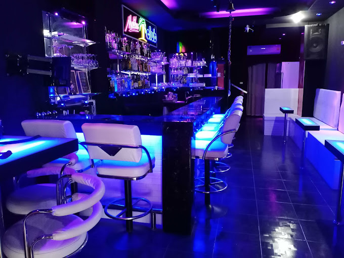 Malibu, top gentlemensclub pattaya, cozy bar