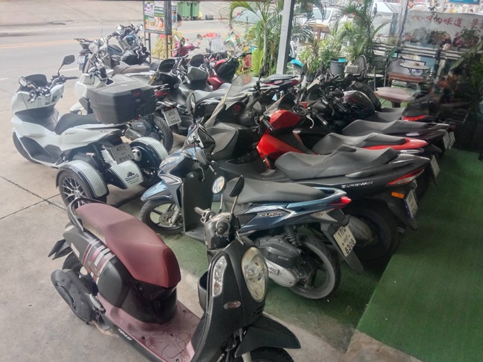 Smile for rent, car and motorbikes for rent in Pattaya Jomtien, motorbikes and and cars well maintained for security