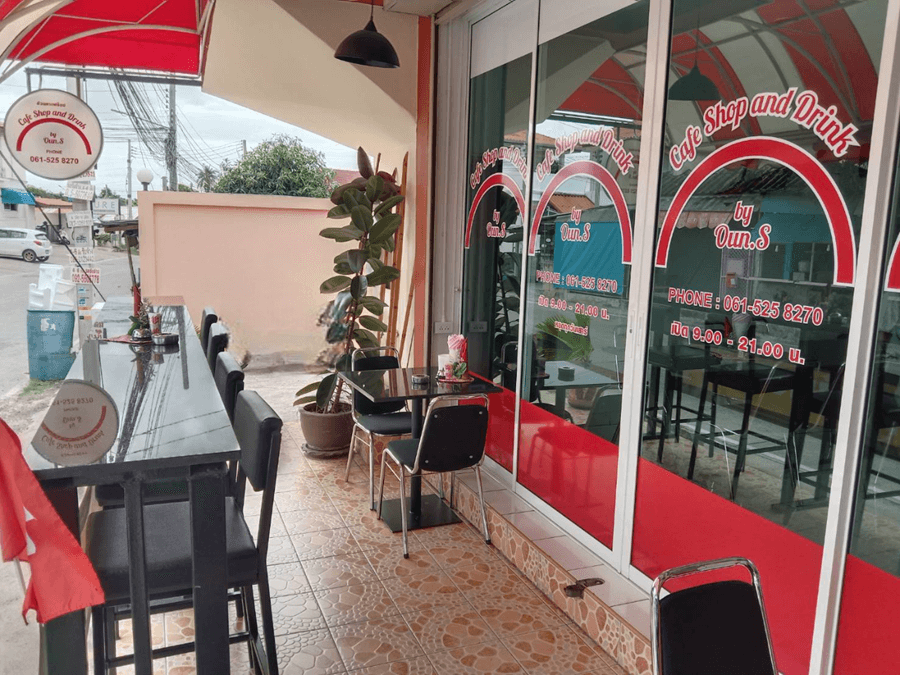 Oun.S cafe shop & drink, Pattaya, Soi countryroad, terras seats