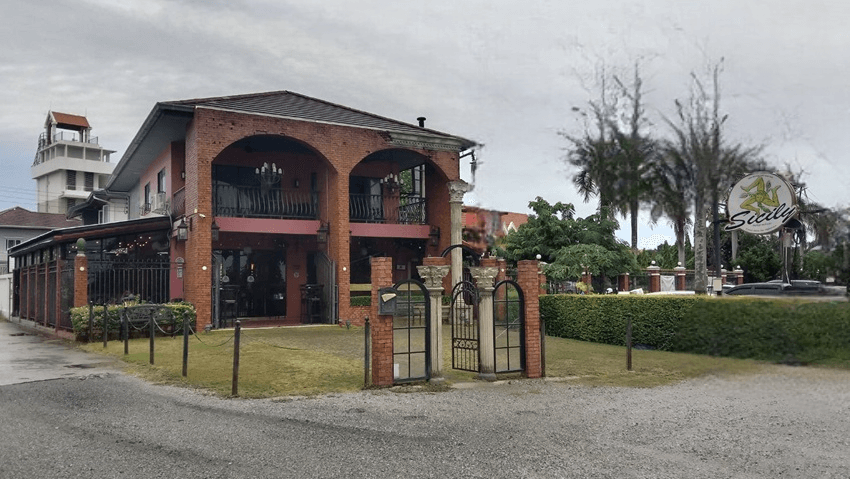 Sicily Italian restaurant, Maprachan lake Pattaya, the restaurant