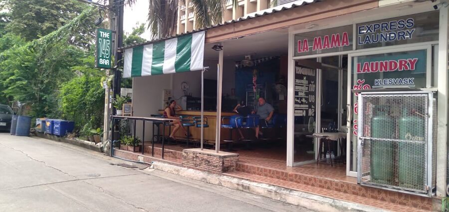 The 145 Bar, Pattaya beach road,  side of bar