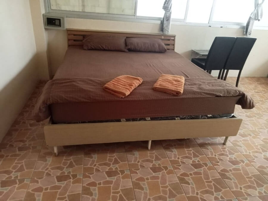 The 145 Bar, Pattaya beach road, room for rent