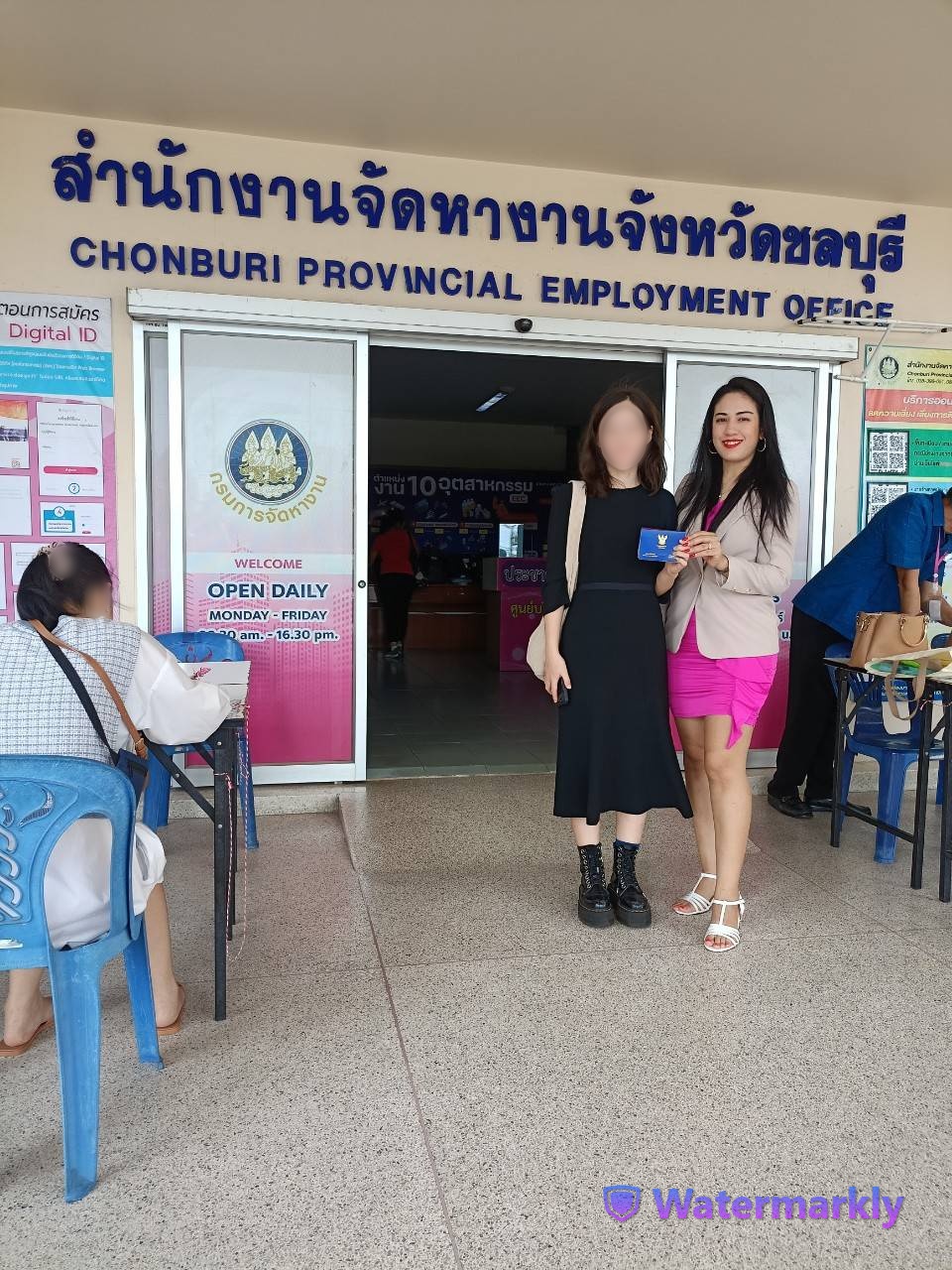 Nicesmile, Bongkoch, Pattaya, Service center, apply visa for customer