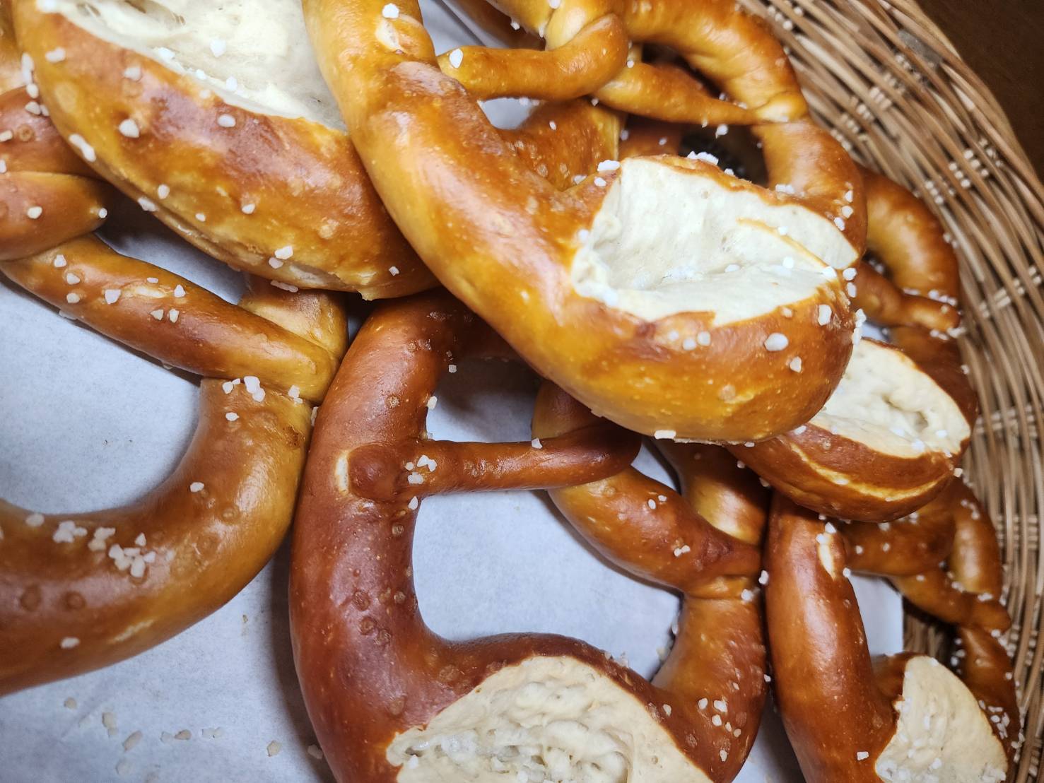 Holland Tulip Bakery, Siam Country Club, Pattaya, ring breads