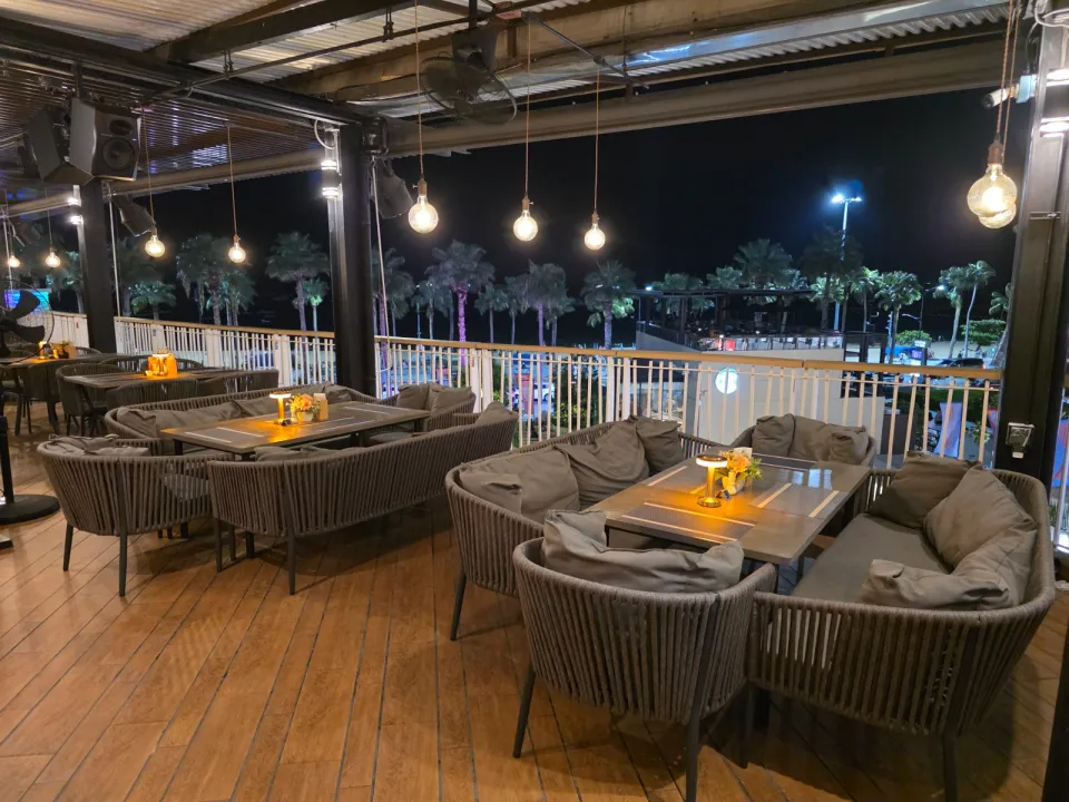 Evening terrace atmosphere at Terrazza Baia near Pattaya Bay