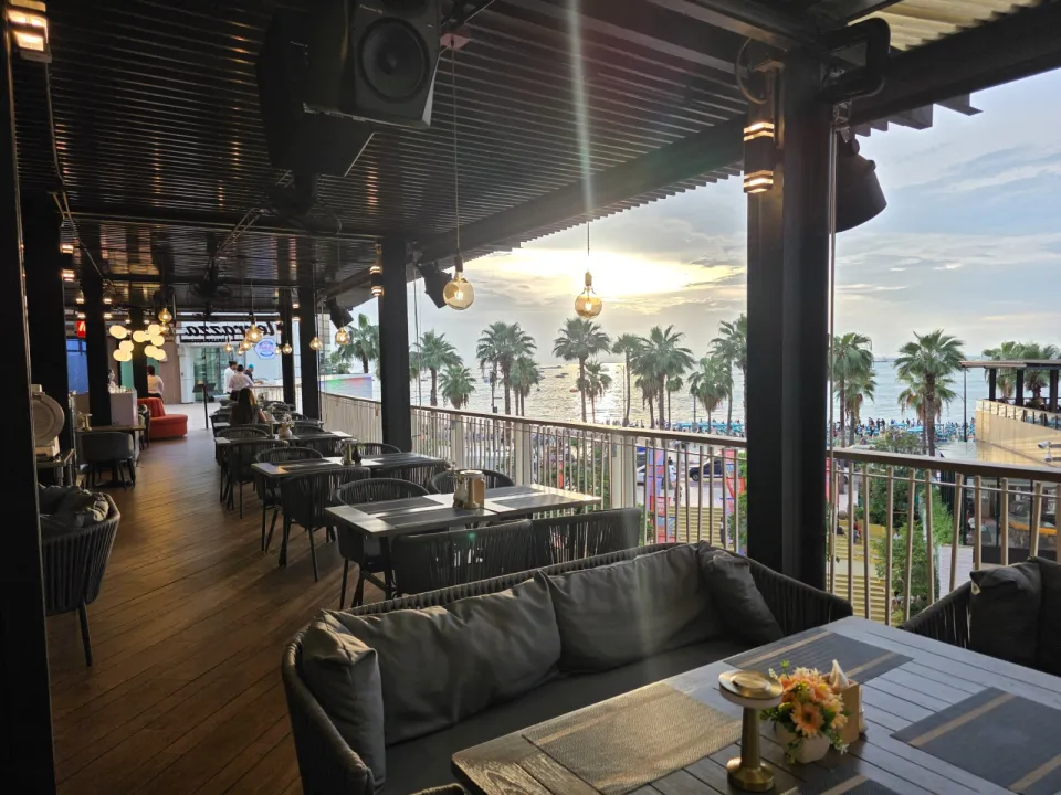 Sunset terrace seating with sea view at Terrazza Baia in Central Pattaya